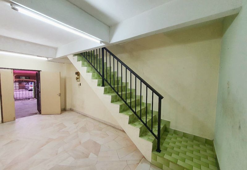Menglembu Taman Bukit Kledang 2 Storey Terrace House Endlot For Sale 