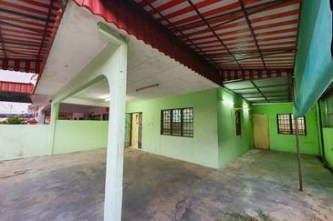 Menglembu Taman Bukit Kledang 2 Storey Terrace House Endlot For Sale 