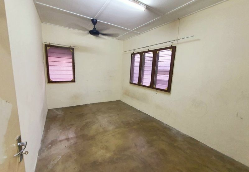 Menglembu Taman Bukit Kledang 2 Storey Terrace House Endlot For Sale 