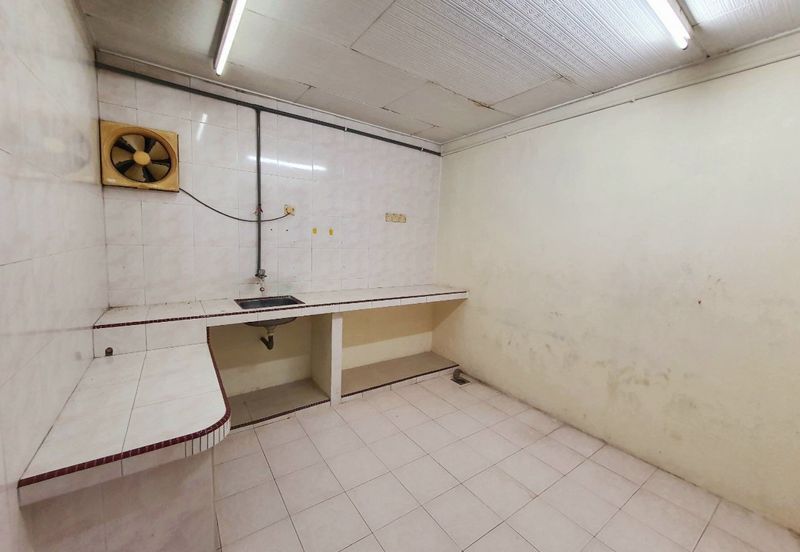 Menglembu Taman Bukit Kledang 2 Storey Terrace House Endlot For Sale 