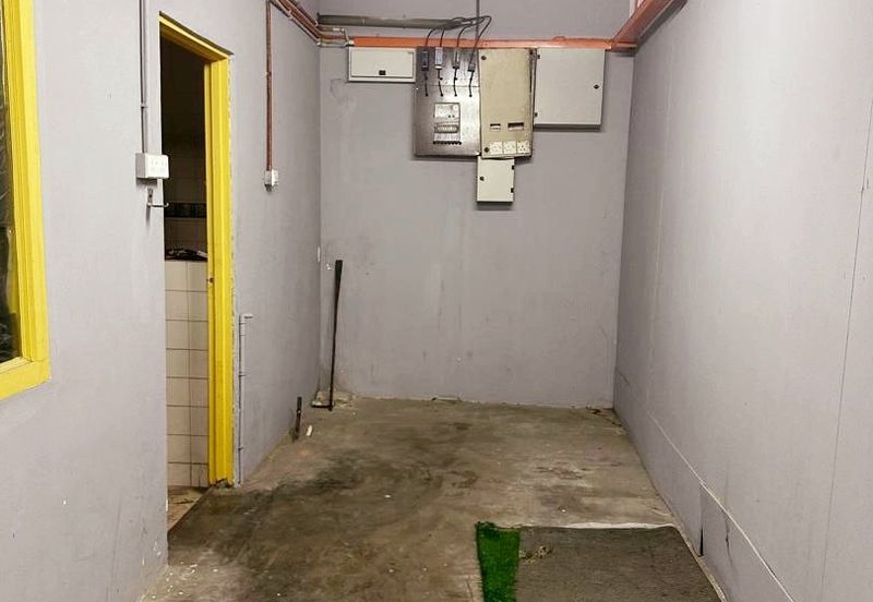 Kawasan Perindustrian Sri Rapat Semi-D Corner Factory For Rent 