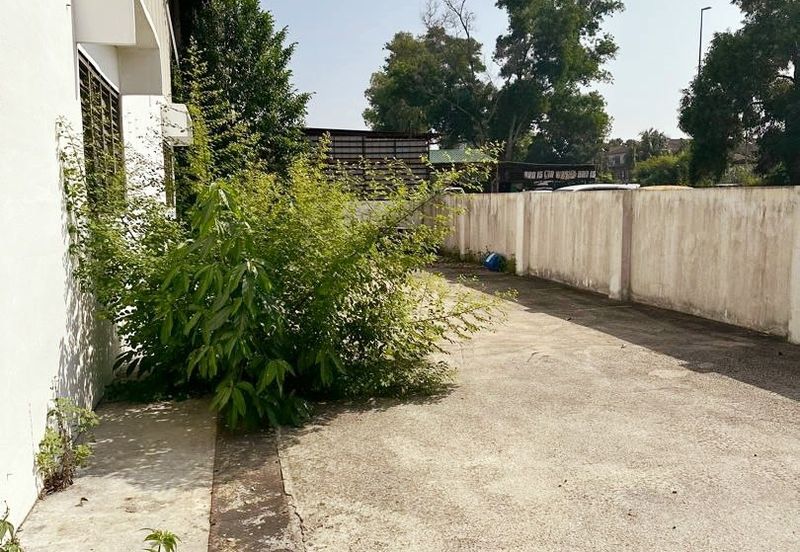 Kawasan Perindustrian Sri Rapat Semi-D Corner Factory For Rent 