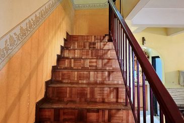 Ipoh Garden East 2 Storey Terrace House Intermediate Unit For Sale 