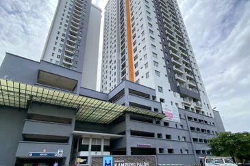Residensi Kampung Parloh Apartment Middle Floor For Rent 