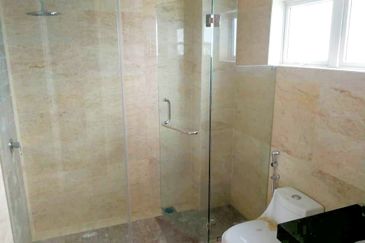 2.5 Storey Bungalow House for Sale Gunung Rapat