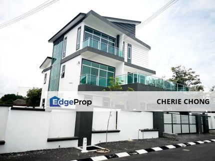 2.5 Storey Bungalow House for Sale Gunung Rapat, Perak, Ipoh
