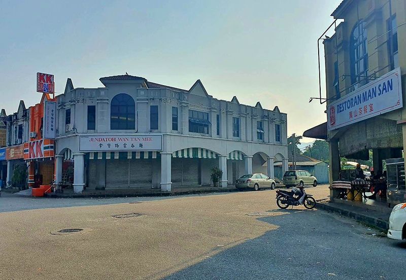 Double Storey Intermediate Shoplot for Sale 