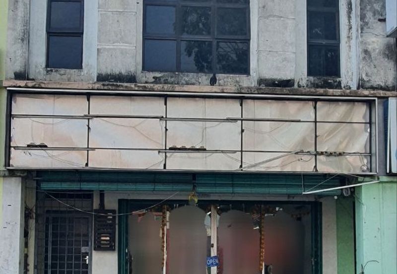 Double Storey Intermediate Shoplot for Sale 