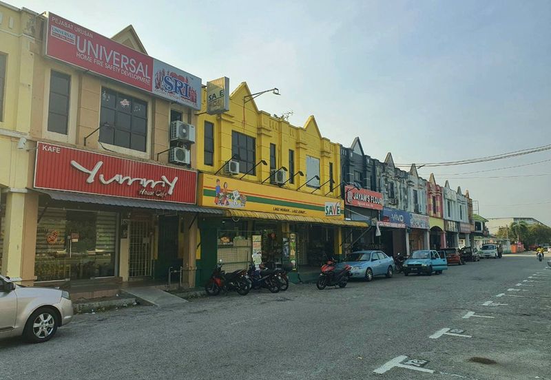 Double Storey Intermediate Shoplot for Sale 