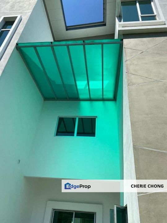 2.5 Storey Bungalow House for Sale Bercham , Perak, Ipoh