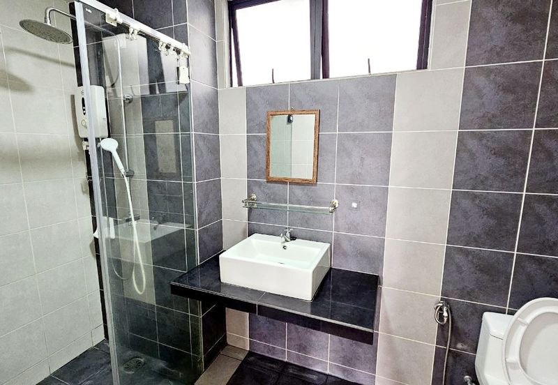 Upper East @ Tiger Lane