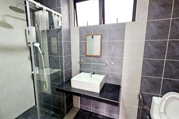 Upper East @ Tiger Lane