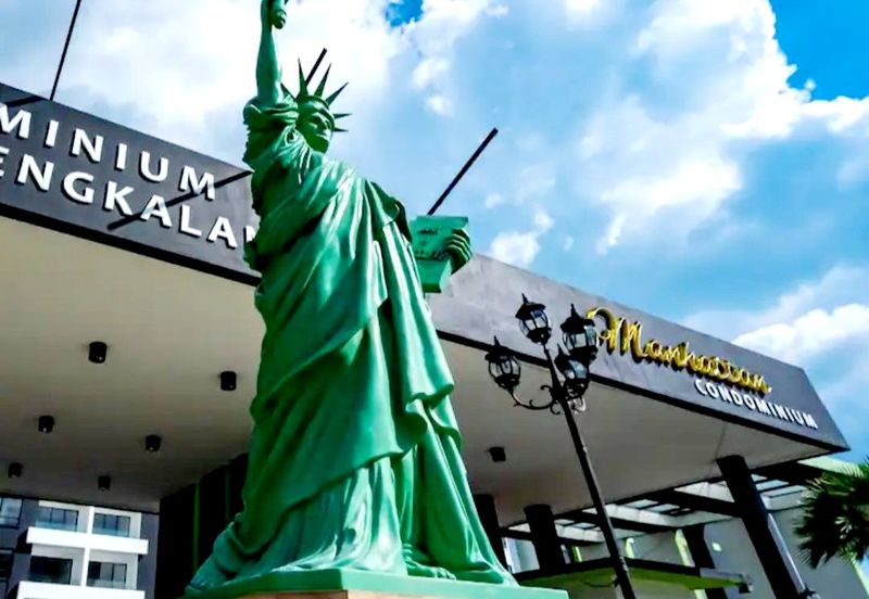 Manhattan Condominium