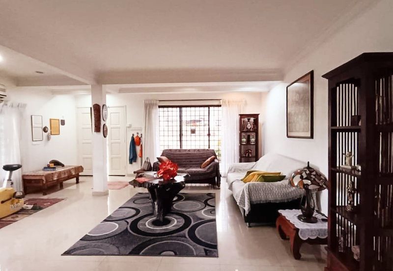 Taman Golf Single Storey Bungalow House For Sale 