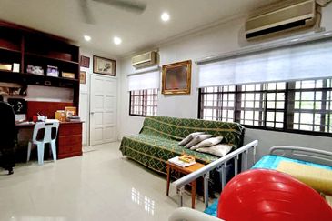 Taman Golf Single Storey Bungalow House For Sale 