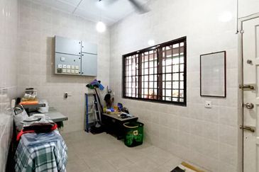 Taman Golf Single Storey Bungalow House For Sale 