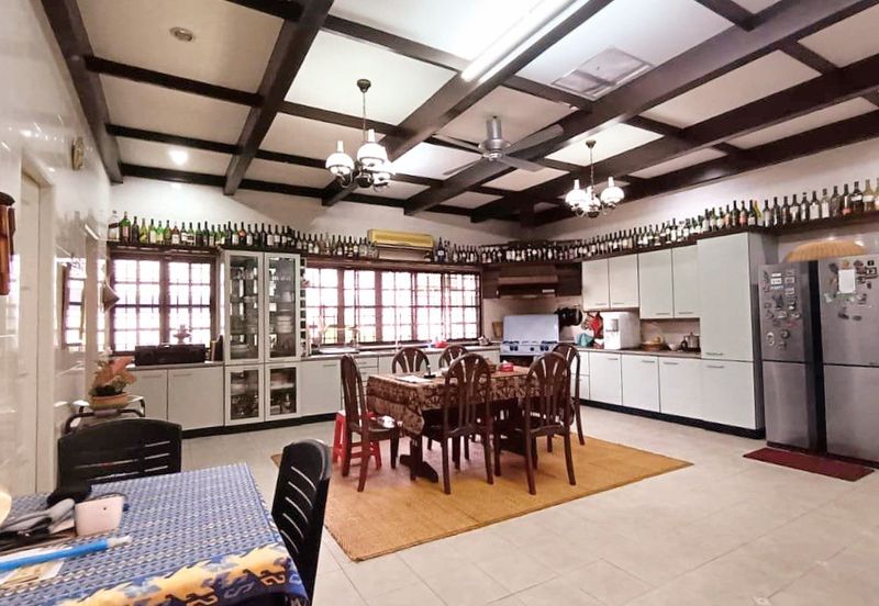 Taman Golf Single Storey Bungalow House For Sale 