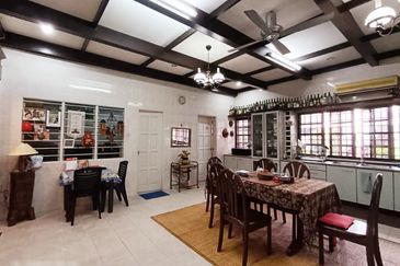 Taman Golf Single Storey Bungalow House For Sale 