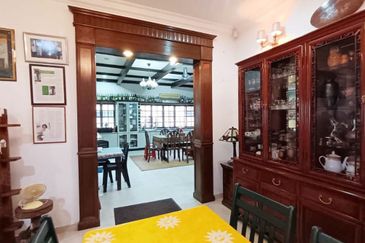 Taman Golf Single Storey Bungalow House For Sale 