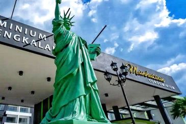 Manhattan Condominium