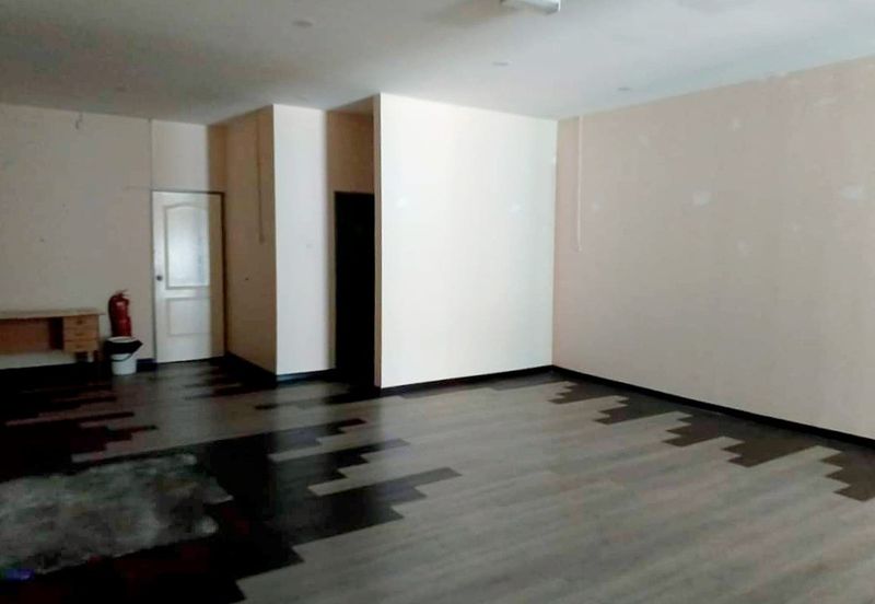 Jalan Raja Musa Aziz Ipoh Town 3 Storey Shoplot For Sale 