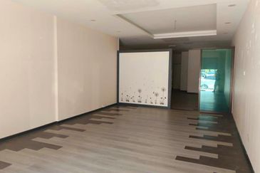 Jalan Raja Musa Aziz Ipoh Town 3 Storey Shoplot For Sale 