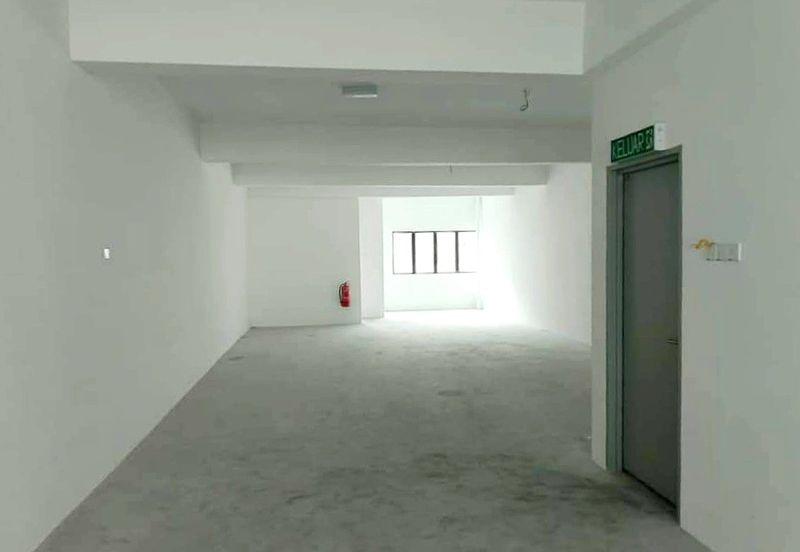 Jalan Raja Musa Aziz Ipoh Town 3 Storey Shoplot For Sale 