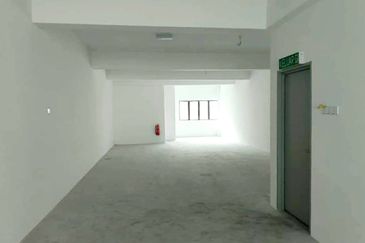 Jalan Raja Musa Aziz Ipoh Town 3 Storey Shoplot For Sale 