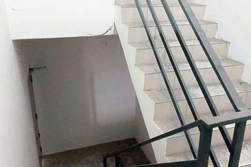 Jalan Raja Musa Aziz Ipoh Town 3 Storey Shoplot For Sale 