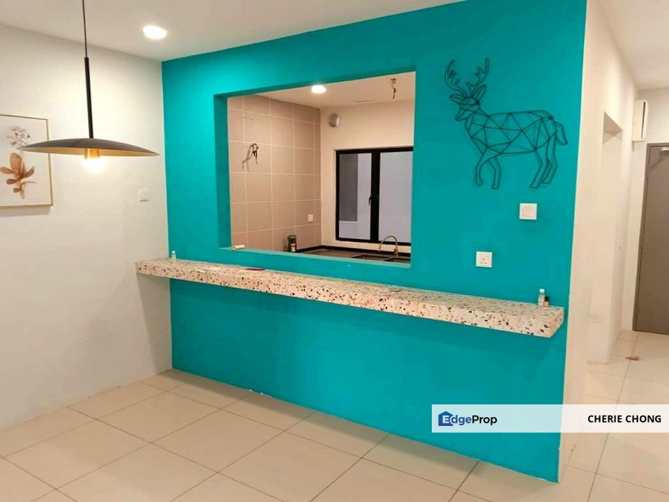 Manhattan Condo Station 18 Nice Pool View Unit For Sale , Perak, Ipoh