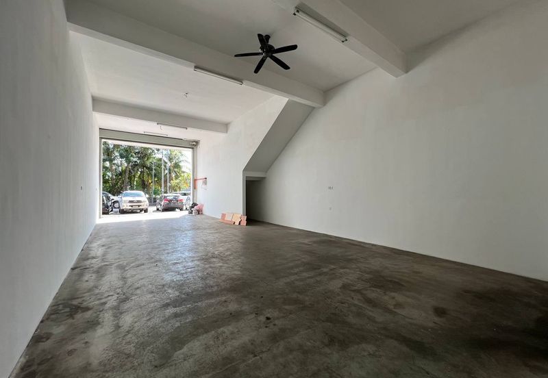 Tasek Double Storey Shoplot For Rent 