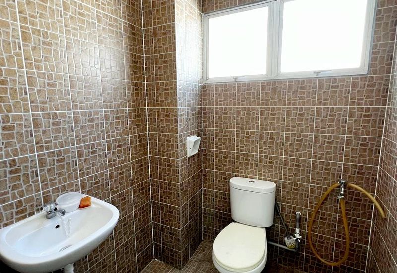 Tasek Double Storey Shoplot For Rent 