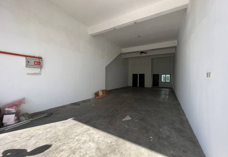 Tasek Double Storey Shoplot For Rent 