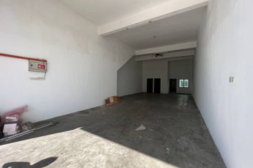 Tasek Double Storey Shoplot For Rent 