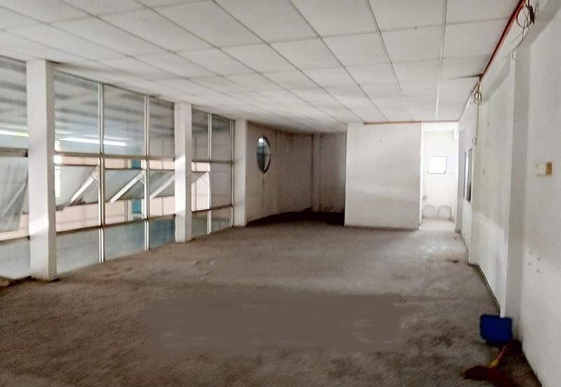 Pengkalan Perindustrian Spacious Bungalow Factory For Rent 