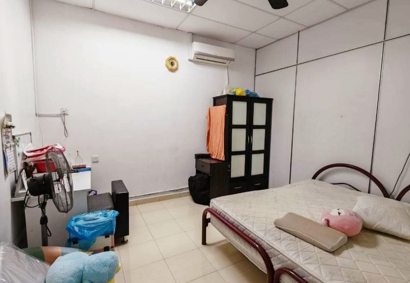 Taman Song Choon Double Storey Shoplot Corner Unit For Sale 