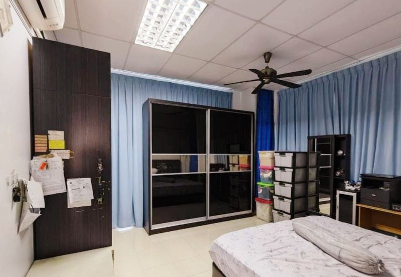 Taman Song Choon Double Storey Shoplot Corner Unit For Sale 