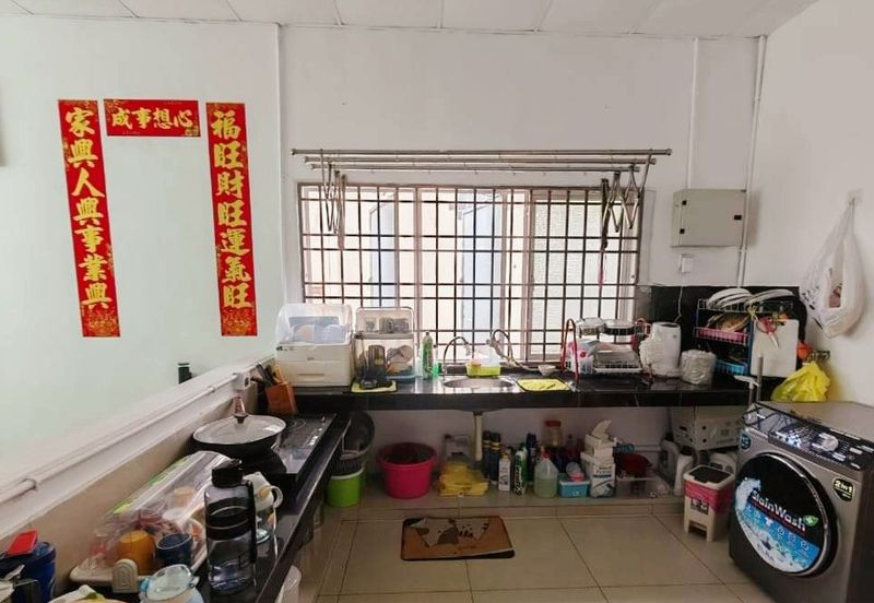 Taman Song Choon Double Storey Shoplot Corner Unit For Sale 