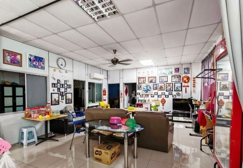 Taman Song Choon Double Storey Shoplot Corner Unit For Sale 