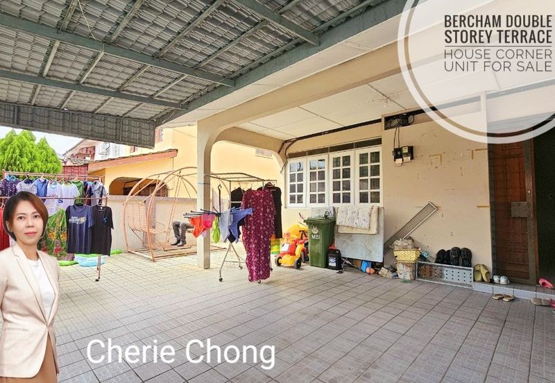 Bercham Double Storey Terrace House Corner Unit For Sale 