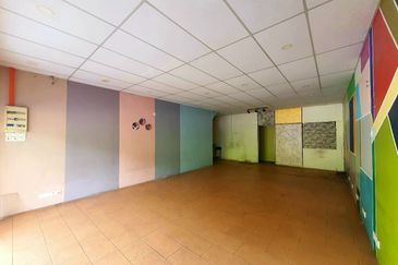 Jalan Kuala Kangsar High Exposure Facing Main Road 2 Storey Shoplot For Rent 