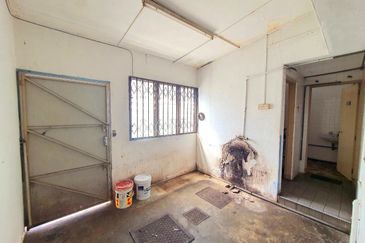 Jalan Kuala Kangsar High Exposure Facing Main Road 2 Storey Shoplot For Rent 