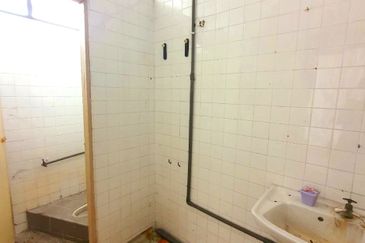 Jalan Kuala Kangsar High Exposure Facing Main Road 2 Storey Shoplot For Rent 