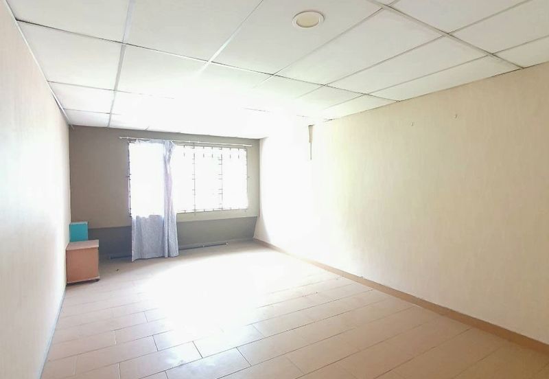 Jalan Kuala Kangsar High Exposure Facing Main Road 2 Storey Shoplot For Rent 