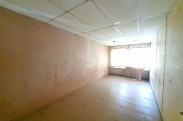Jalan Kuala Kangsar High Exposure Facing Main Road 2 Storey Shoplot For Rent 