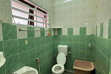 Ampang Ipoh Jaya Nice Double Storey Terrace House For Sale 