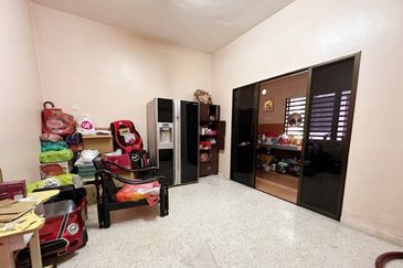 Ampang Ipoh Jaya Nice Double Storey Terrace House For Sale 