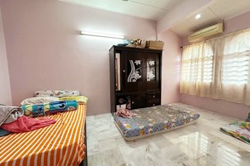 Ampang Ipoh Jaya Nice Double Storey Terrace House For Sale 