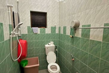 Ampang Ipoh Jaya Nice Double Storey Terrace House For Sale 