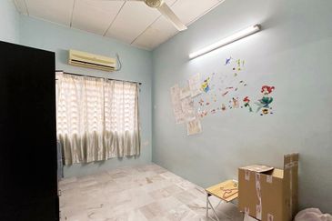 Ampang Ipoh Jaya Nice Double Storey Terrace House For Sale 